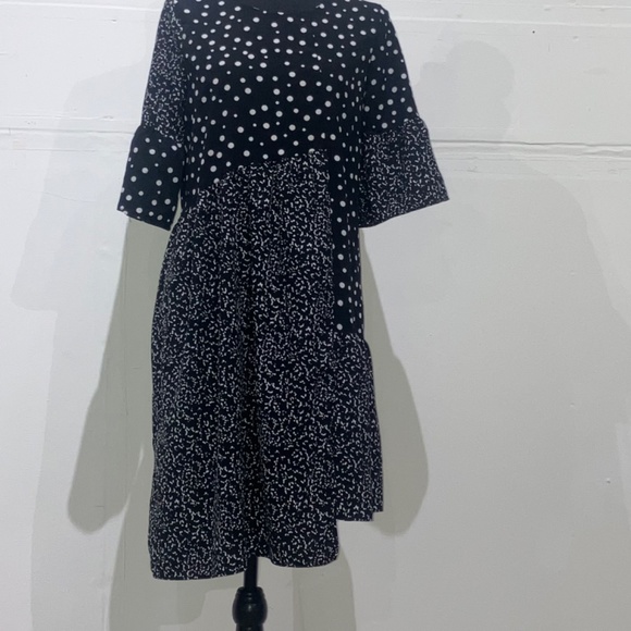 Black and white multi fabric asymmetrical dress - Picture 6 of 9